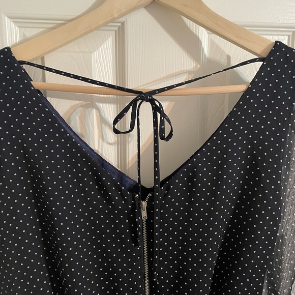 Giani Bini polka dot zip up romper Navy and white sheer and silk lining - Picture 6 of 6